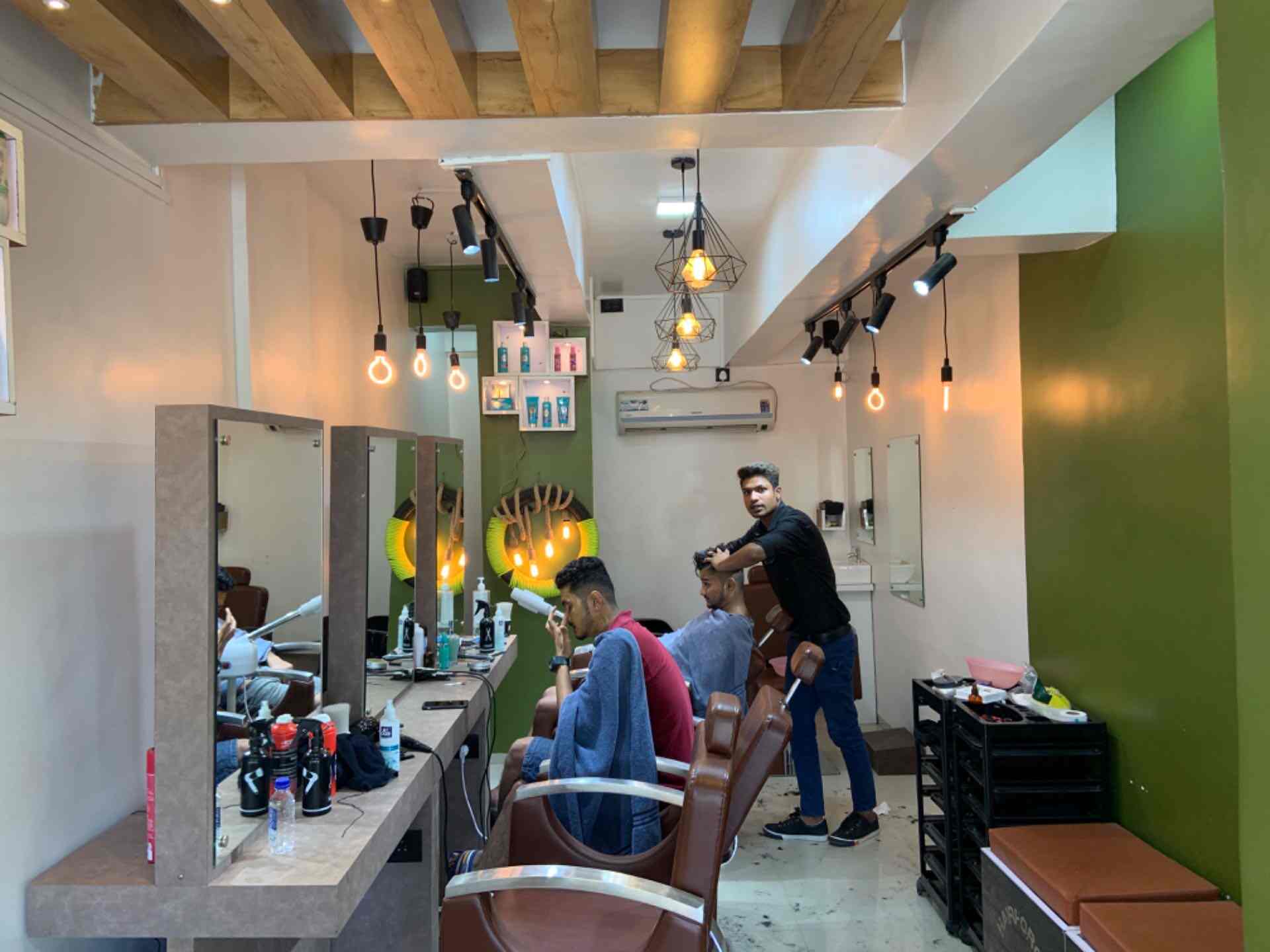 Hair Force The Unisex Salon Beauty & Makeup Academy, Bhugaon - Beauty  Parlours in Pune - Justdial