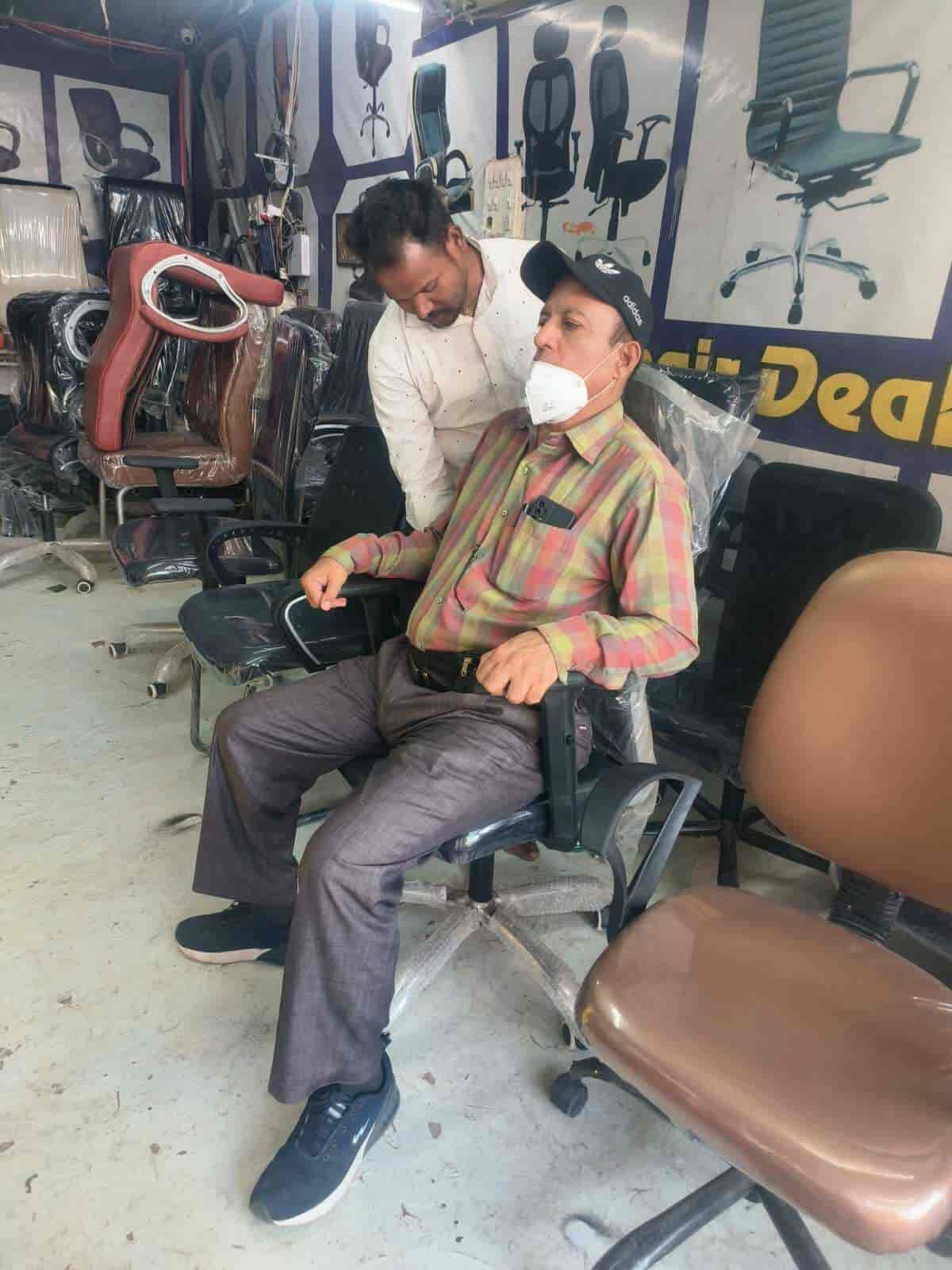 Office Chair Revolving Chair Latest Price, Computer Chair Dealers in