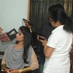 Top Beauty Parlours For Hair Transplant in Narayan Peth - Best ...