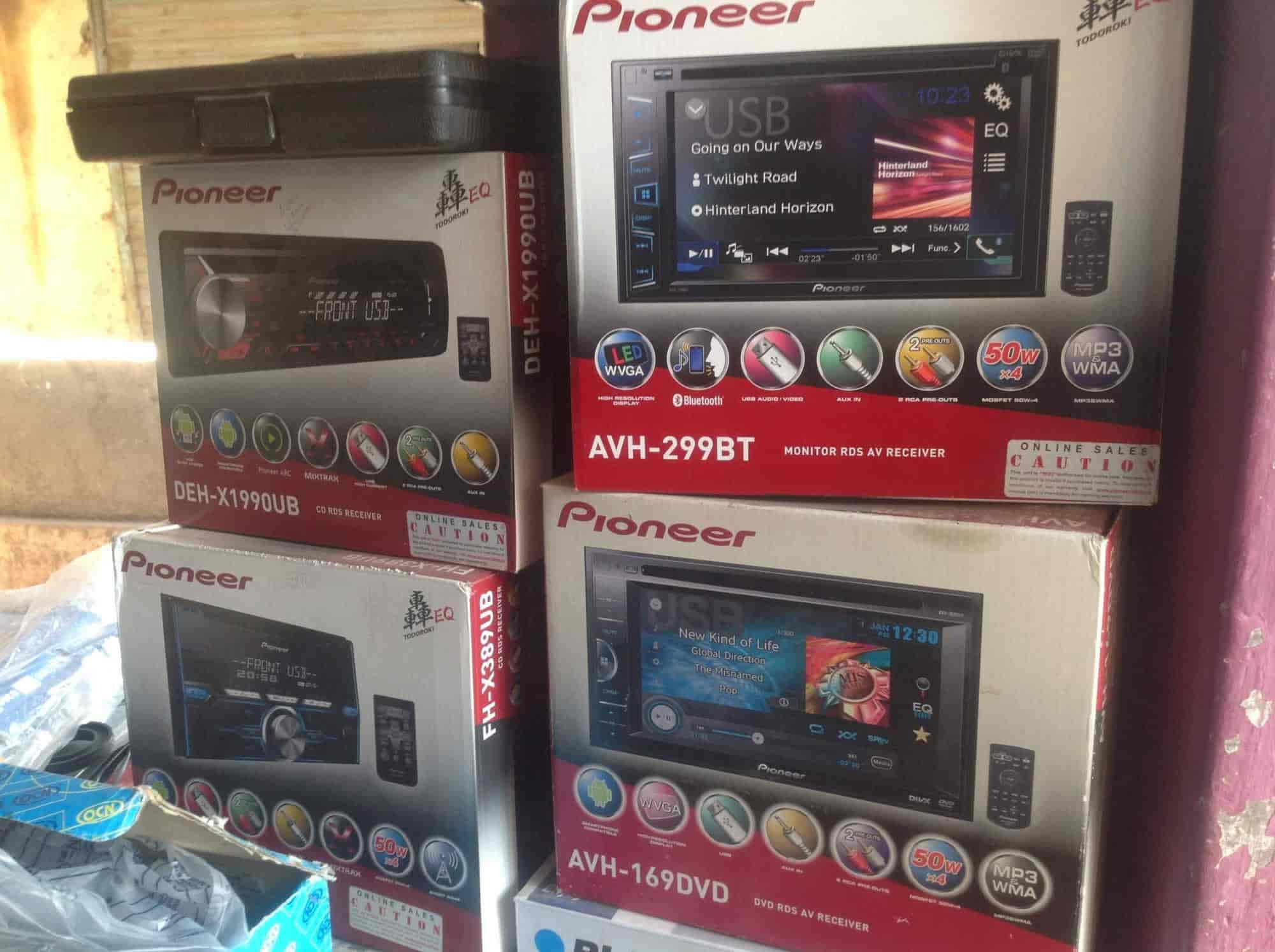 New Decent Car Decor in Akurdi,Pune Best HyundaiCar Accessory