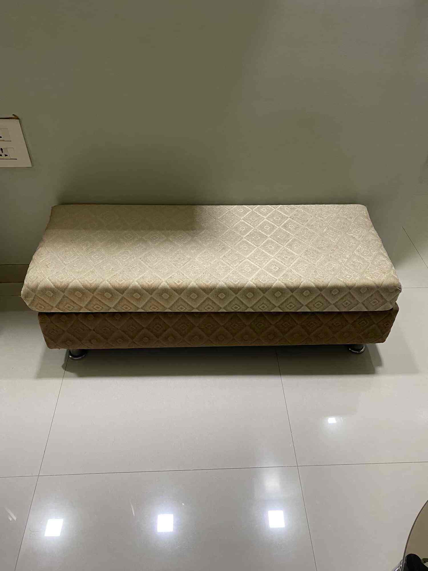 Top Second Hand Furniture Buyers in Dhayari Best Old Furniture Buyers