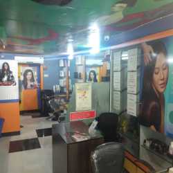 beauty parlour selfie