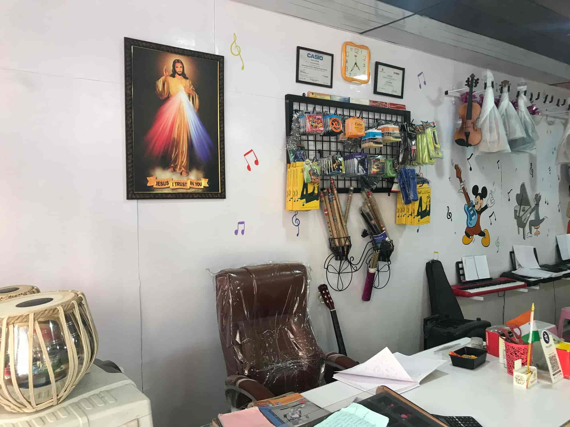 Royal Music Instruments in Wakad,Pune Best RolandMusical Instrument