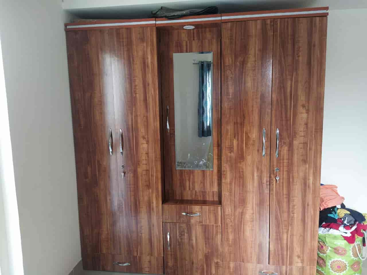 Top Second Hand Furniture Dealers in Bhumkar Chowk,Pune Best Second