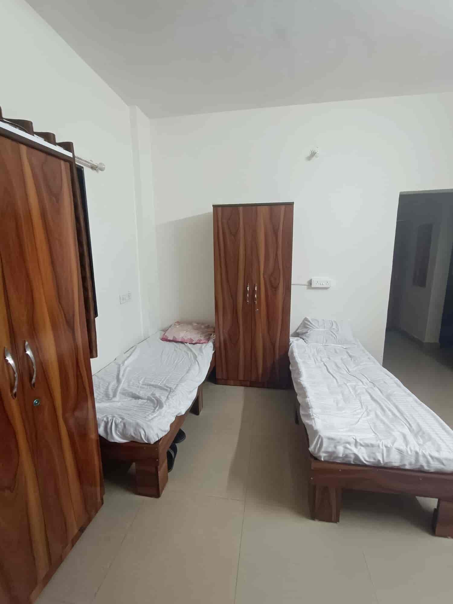 Pincode Stays in Hadapsar,Pune Best Paying Guest For