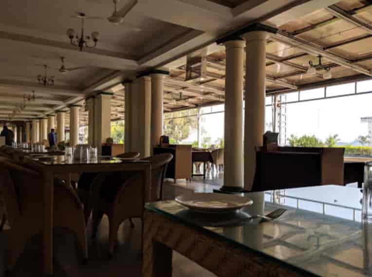 Turf Club House Restaurant in Camp,Pune Best Restaurants in Pune