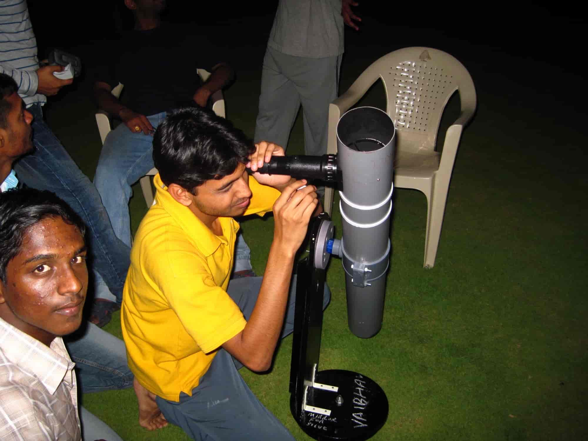 Top Astronomical Telescope Dealers in Chandigarh एस्ट्रोनॉमिकल