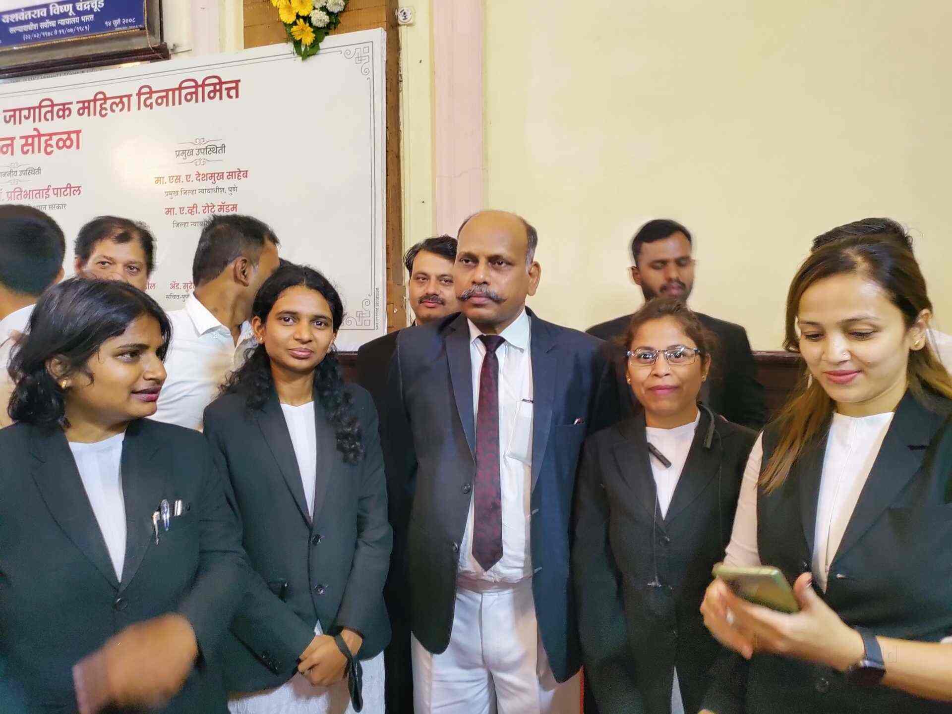 Adv. Pooja Dnyaneshwar Pisal & Associates in Dhankawadi,Pune Best