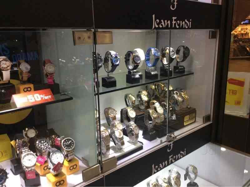 Watch shop 2025 in amanora mall