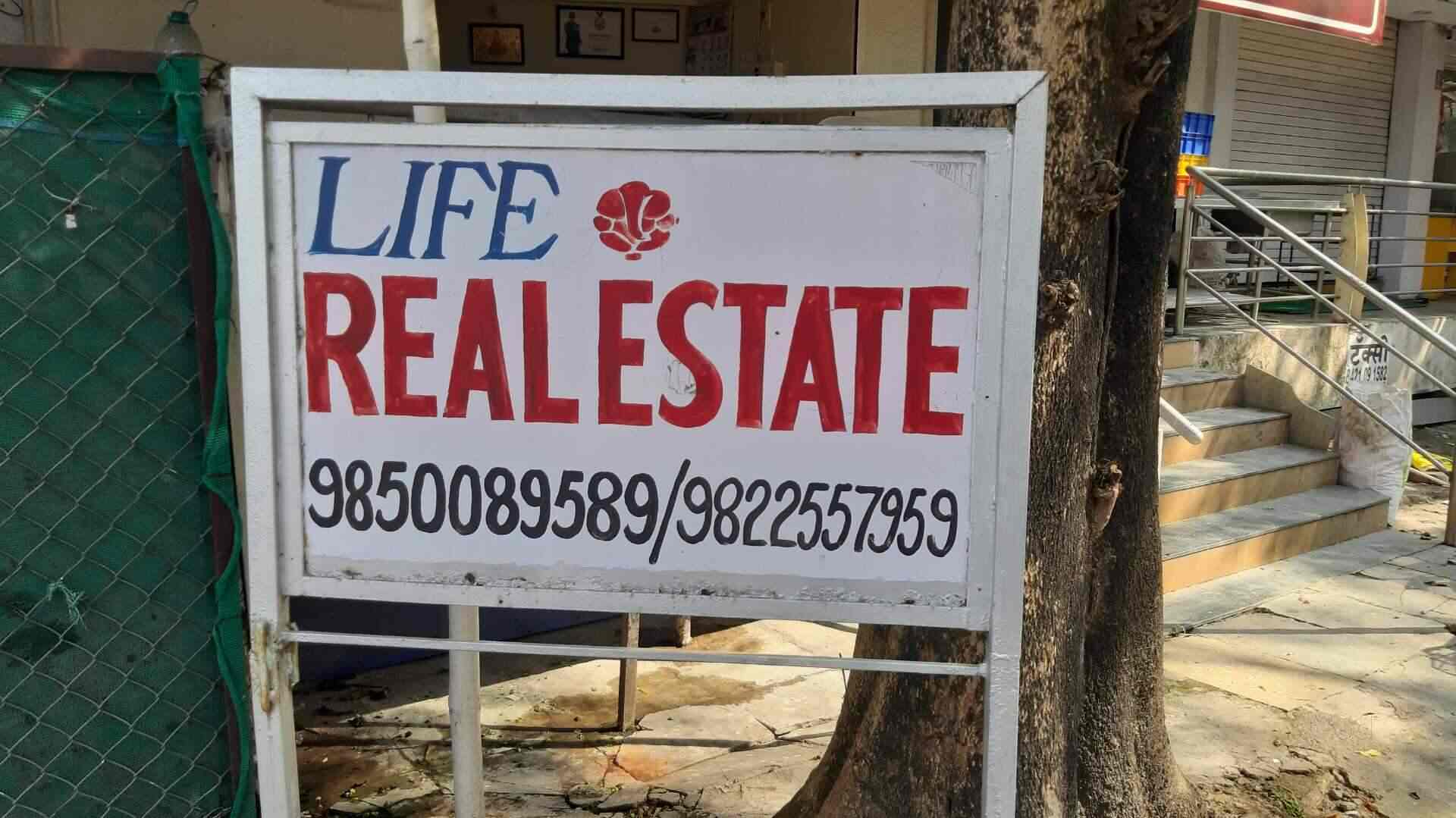 Top Real Estate Agents to Rent Apartments, Best Property Dealers in