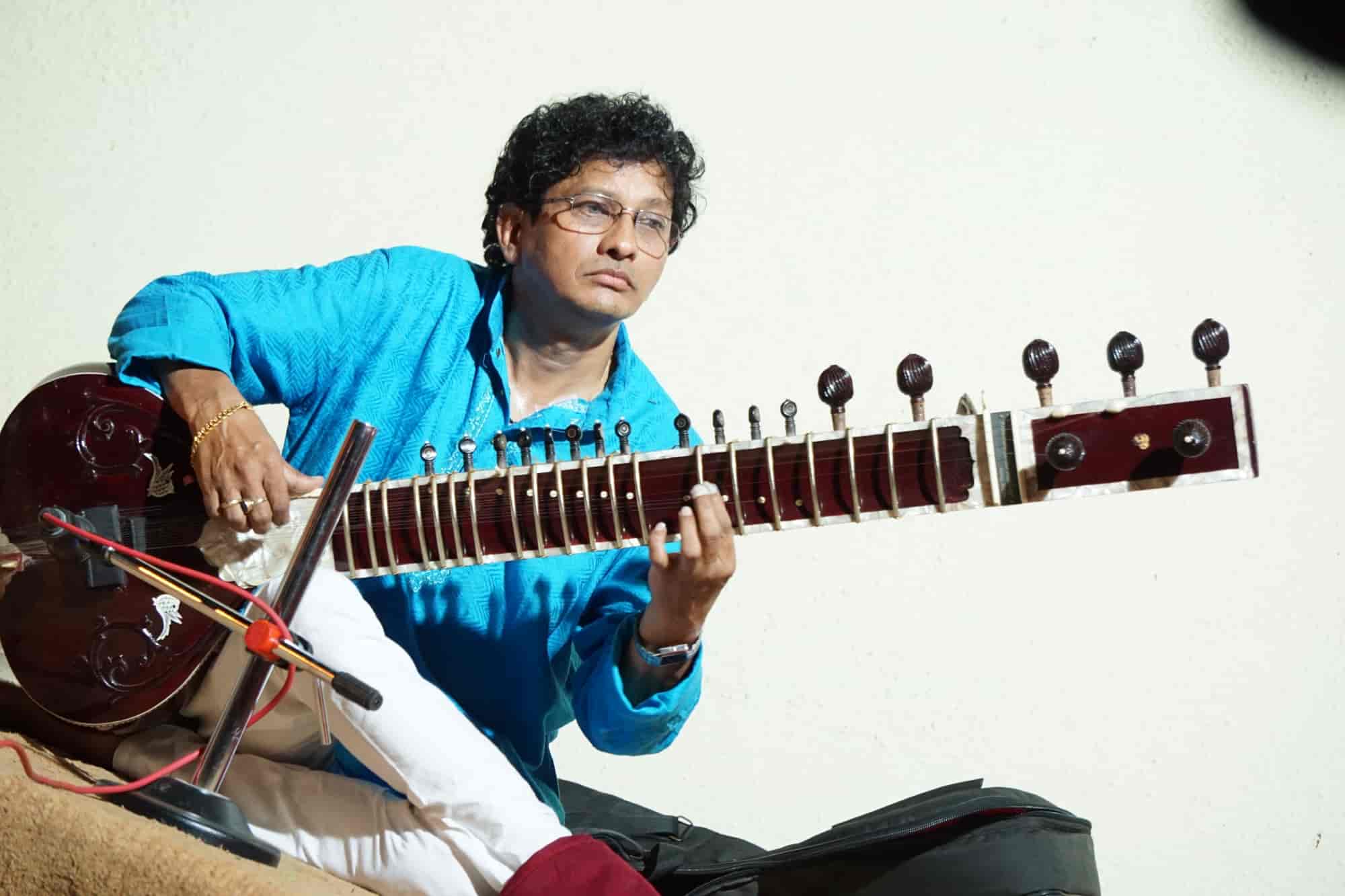 Phadke Music Classes in Kothrud,Pune Best Music Classes For Sitar in