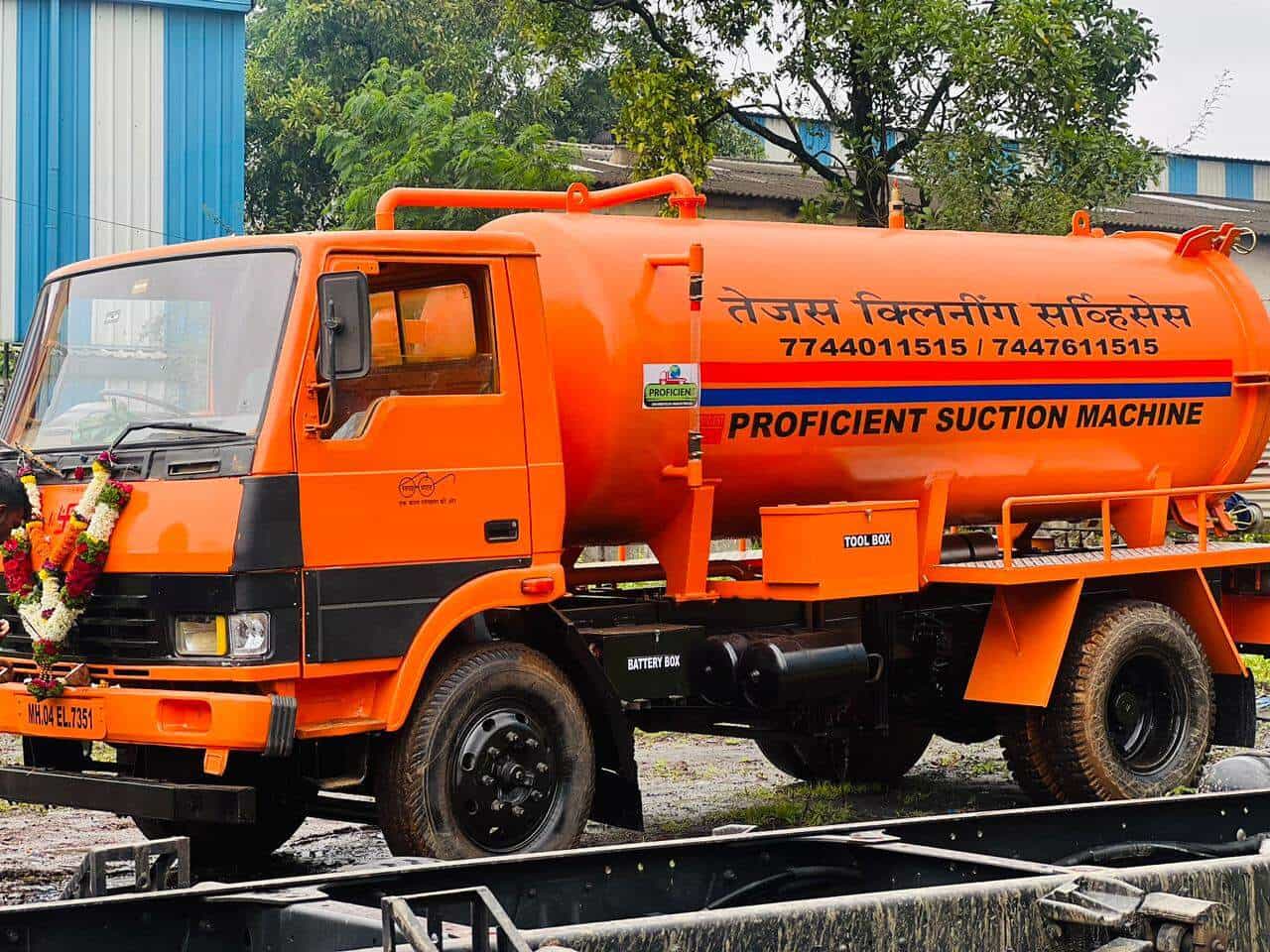 Top Septic Tank Cleaning Services in Wakad Best Safety Tank Cleaning