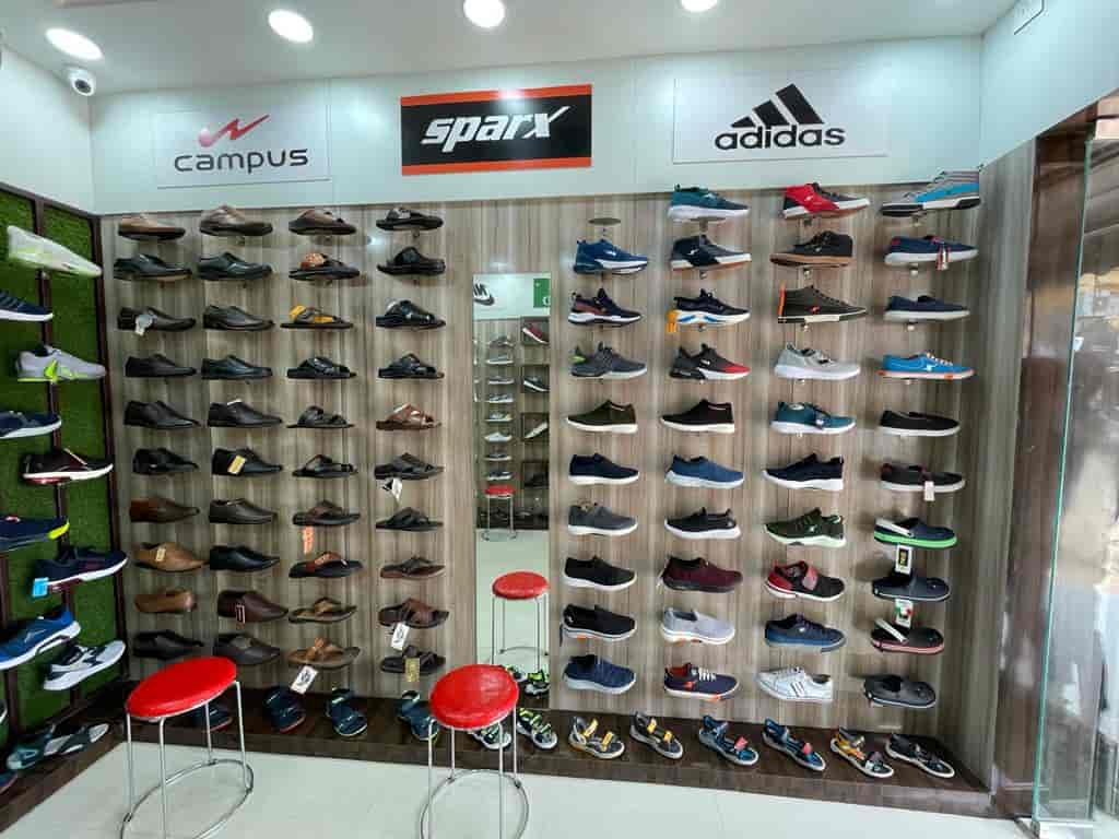 The corner shoe store store