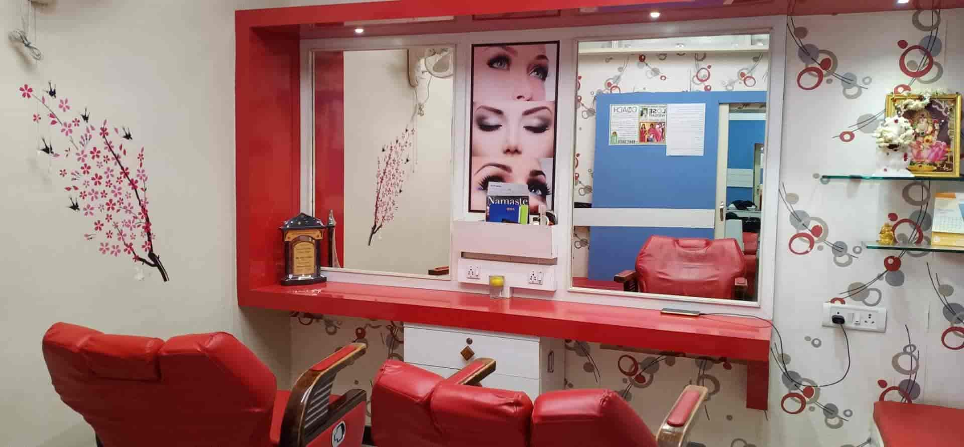 Top Beauty Parlour Classes in Station Road Raichur,Raichur Best