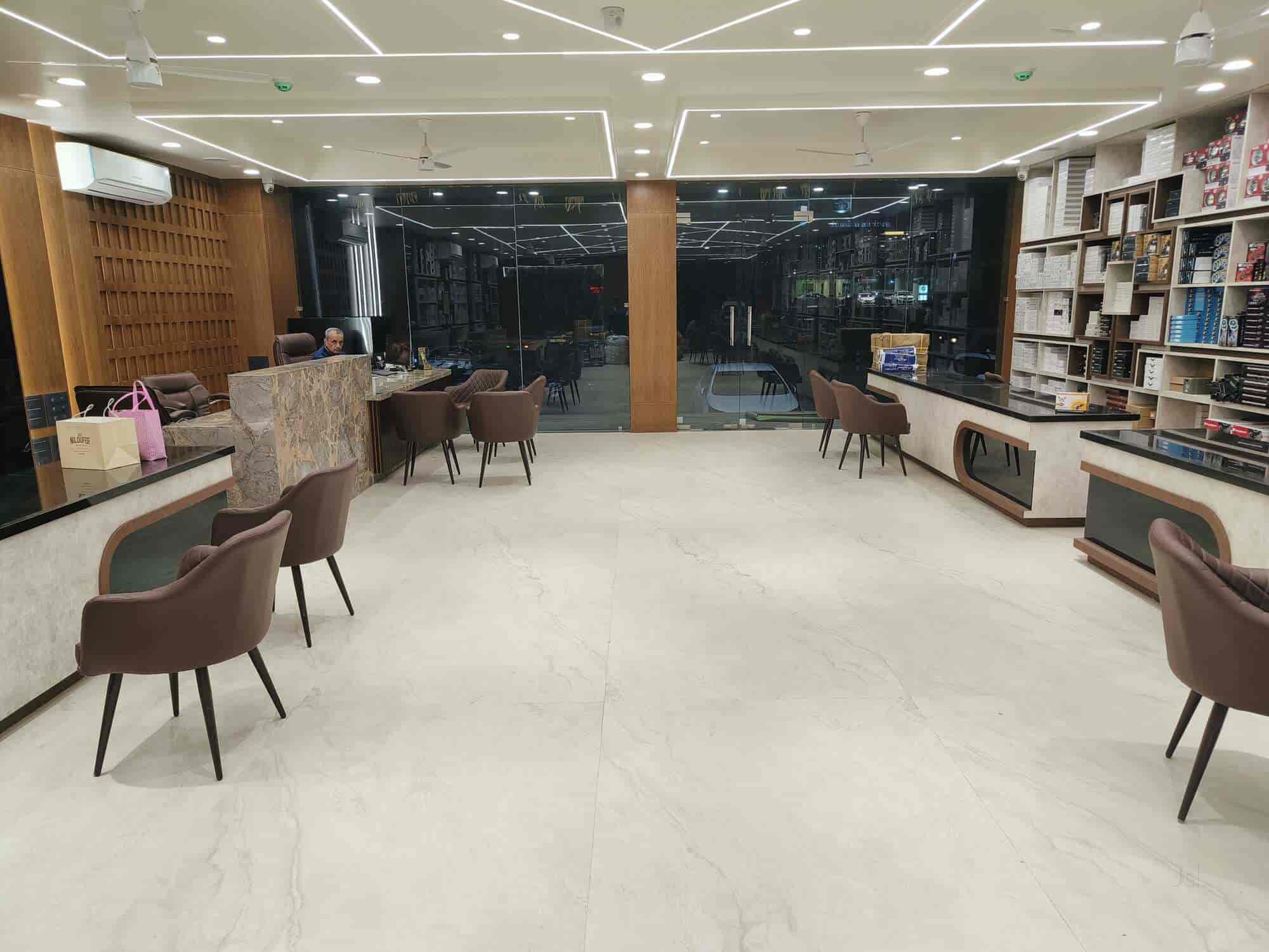 Rajesh Automobiles in Sarona,Raipurchhattisgarh Best Car Accessory