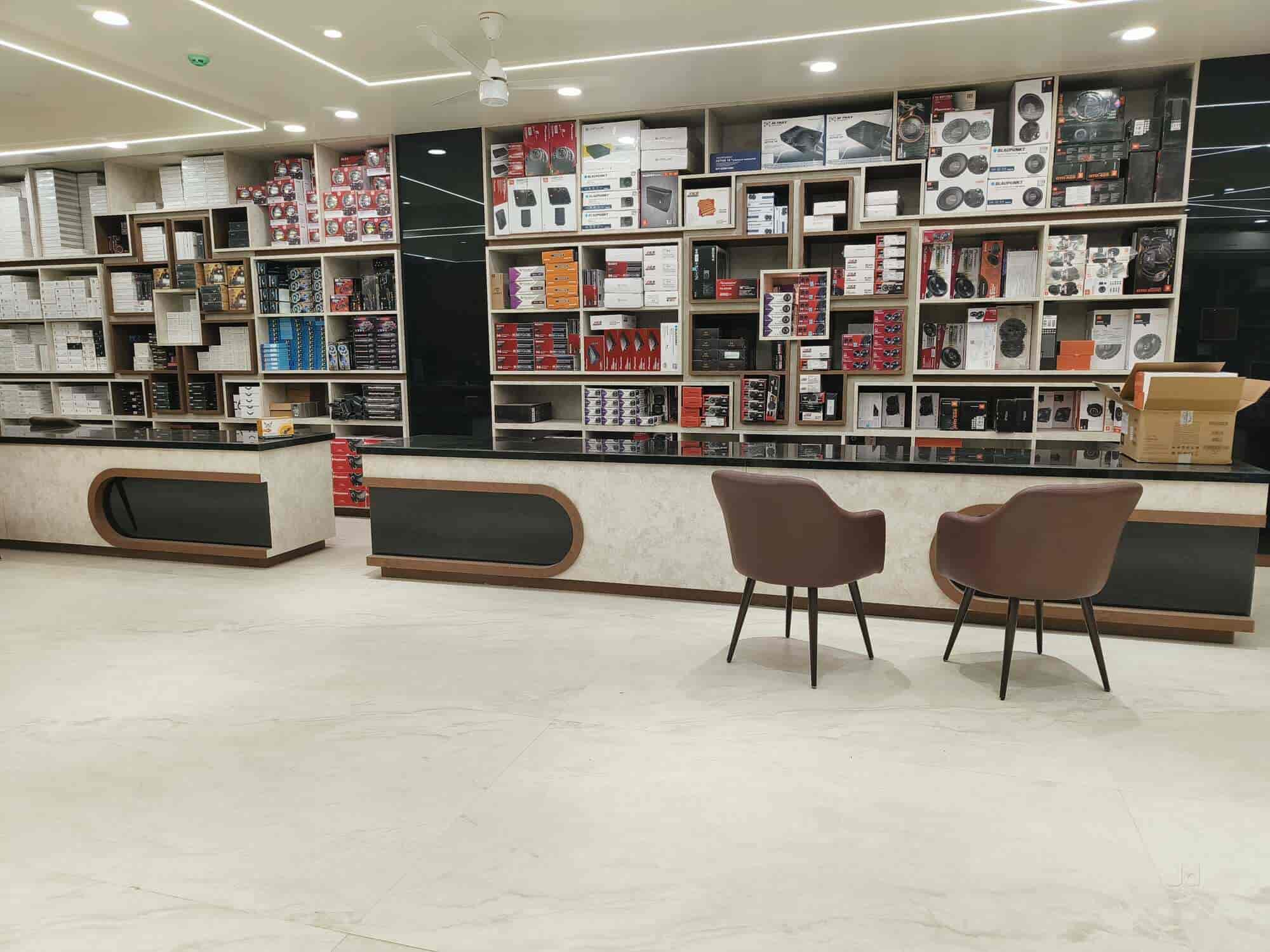 Rajesh Automobiles in Sarona,Raipurchhattisgarh Best Car Accessory