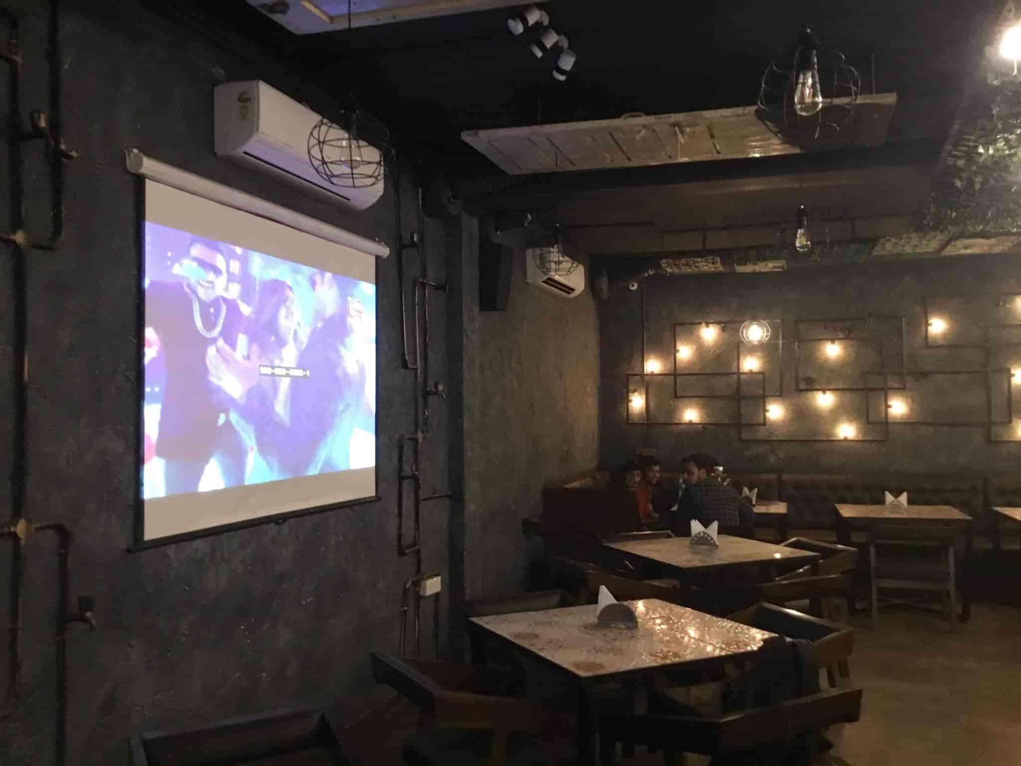 Cafe Downtown in Pandri,Raipurchhattisgarh Order Food Online Best