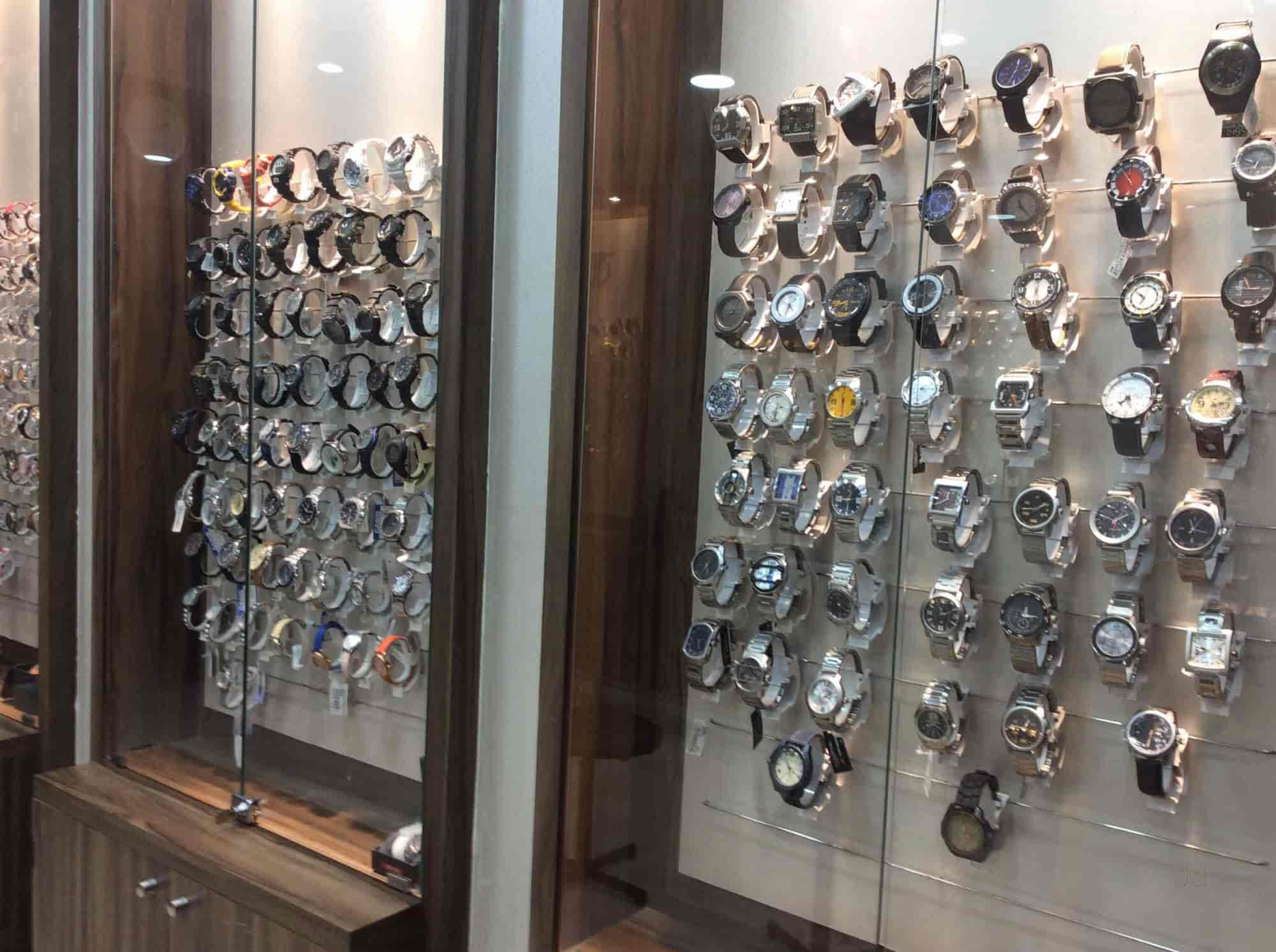 Titan watch shop showroom in raipur