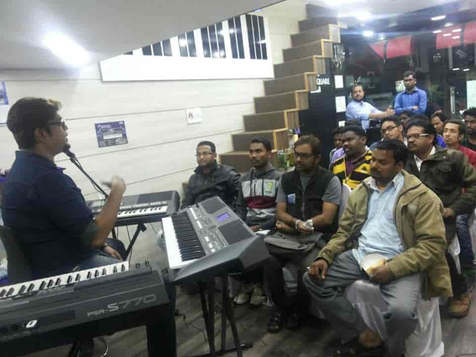 Musical Instrument Dealers in Mohaba Bazar, RaipurChhattisgarh Music