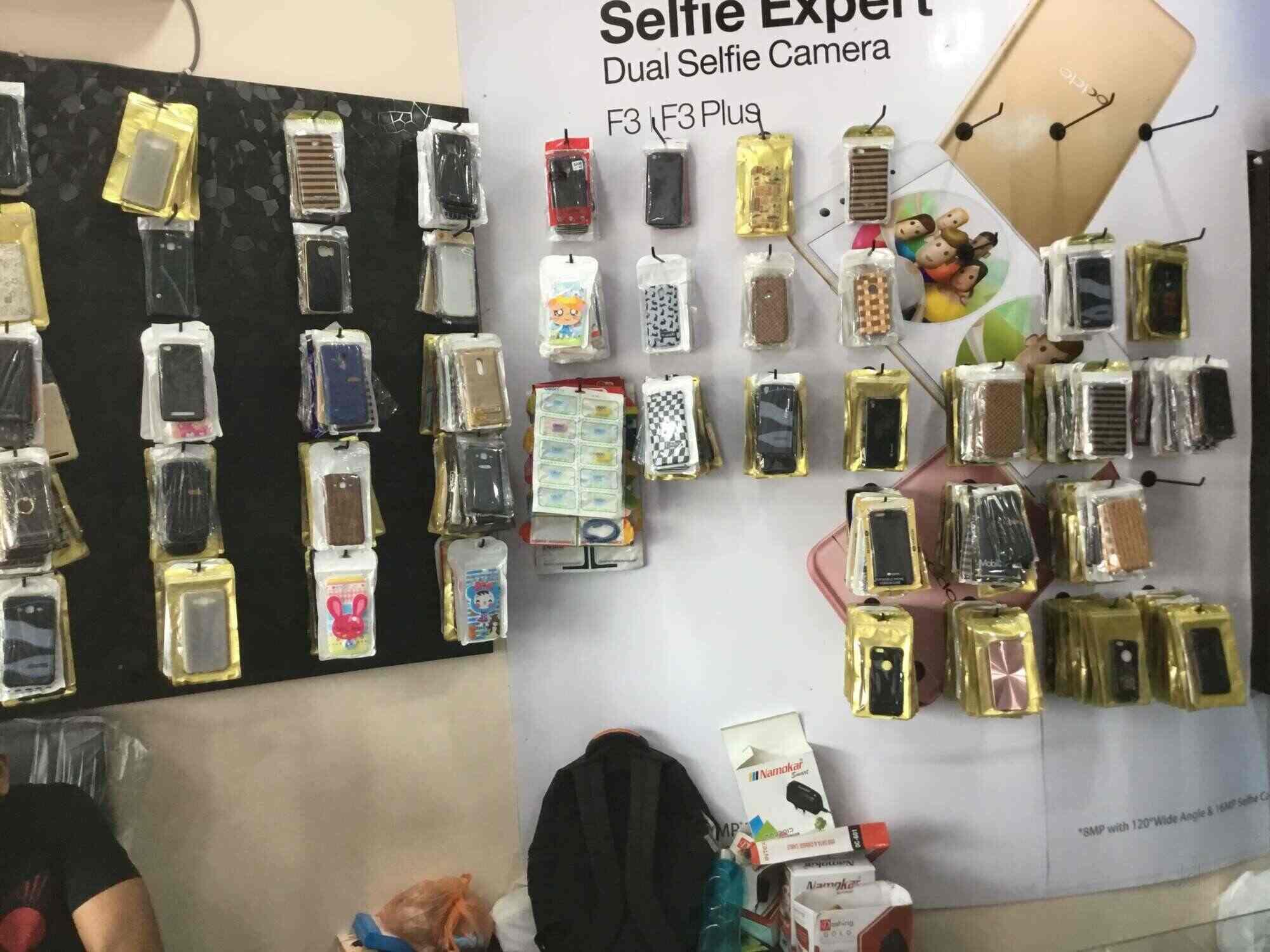 Shri Laxmi Mobiles in Mahavir Nagar,Raipurchhattisgarh Best Mobile