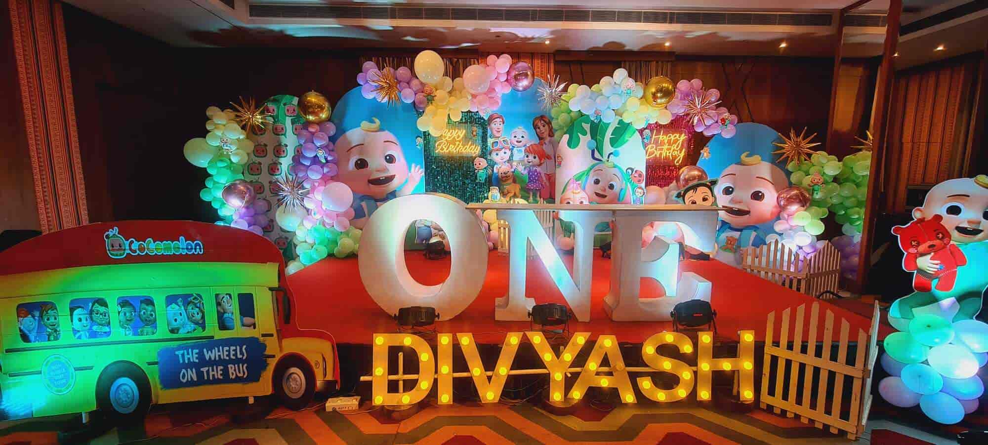 Aggregate 136+ balloon decoration raipur latest vova.edu.vn