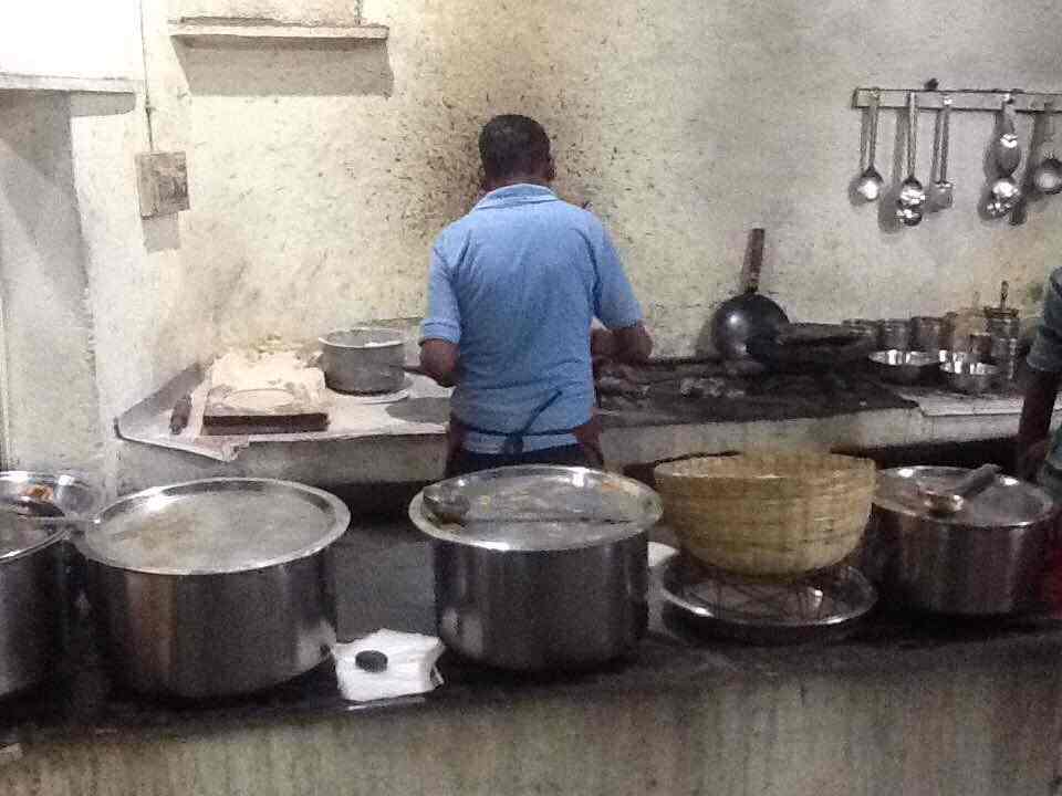 Tondon Dhaba in Shanker Nagar,Raipurchhattisgarh Order Food Online