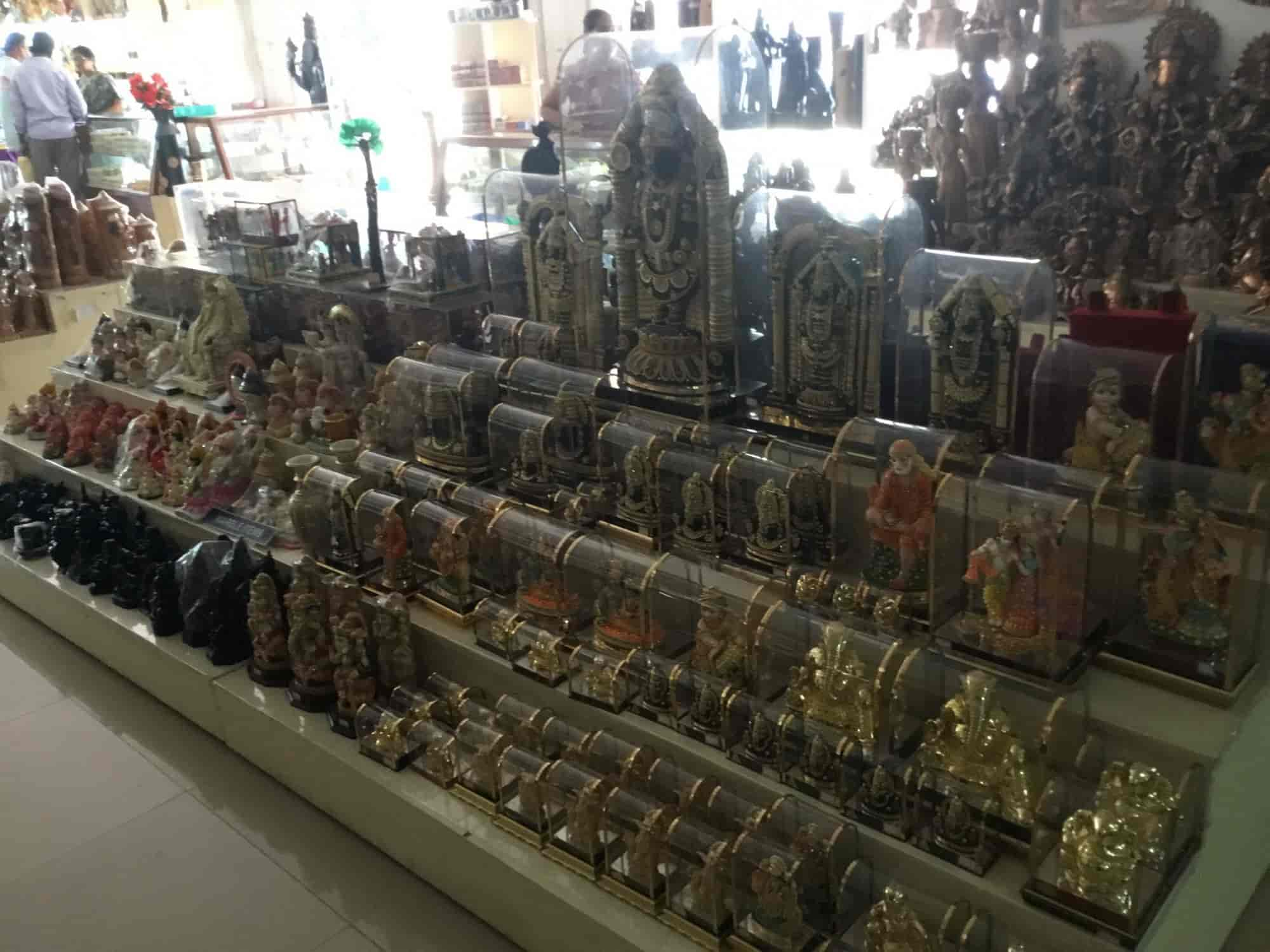 Lepakshi Craft Emporium, Rajahmundry Ho Gift Shops in Rajahmundry