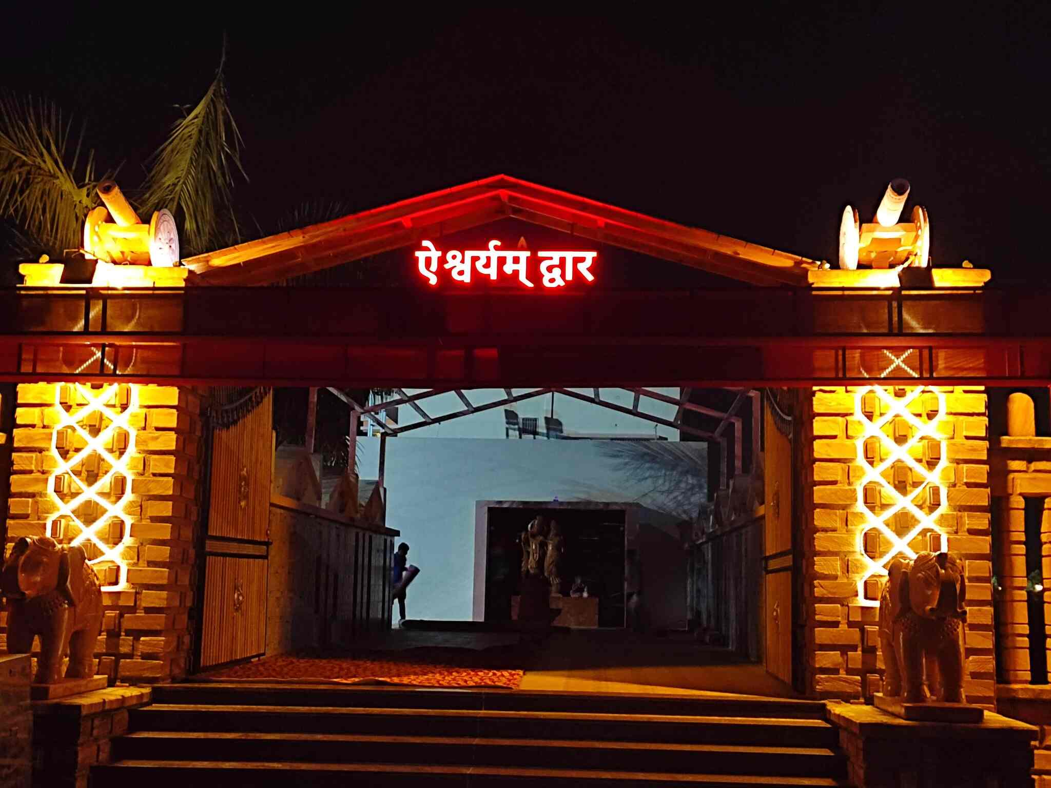 Book The Heritage Palace Resort in Beside International Cricket Stadium