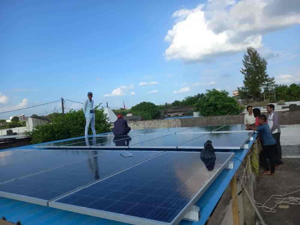 Solar Panel Solar Power Latest Price, ?Loom Solar Panel Dealers in