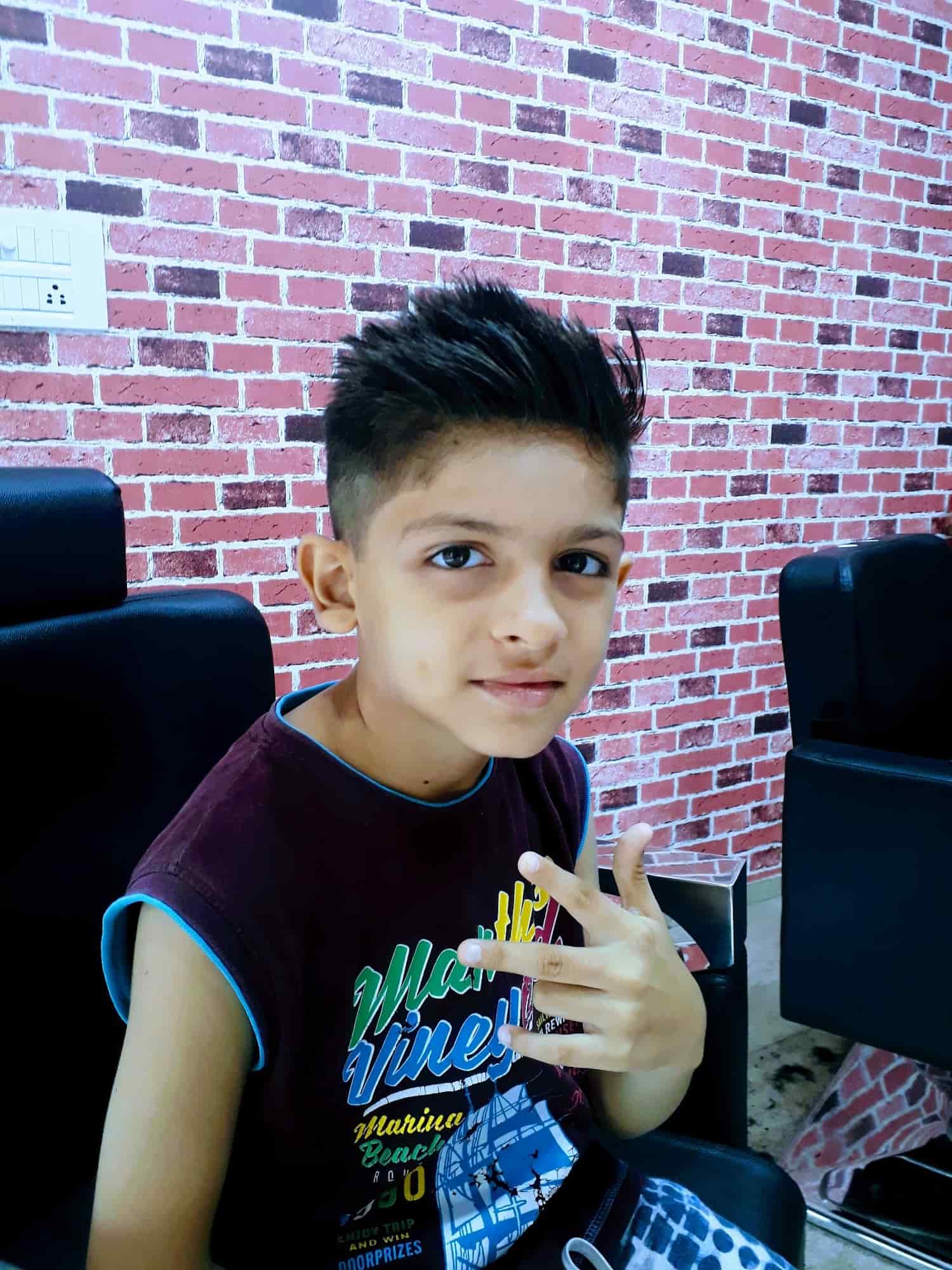 F17 Family Hair Salon in 150 Feet Ring Road,Rajkot Best Salons in Rajkot Justdial