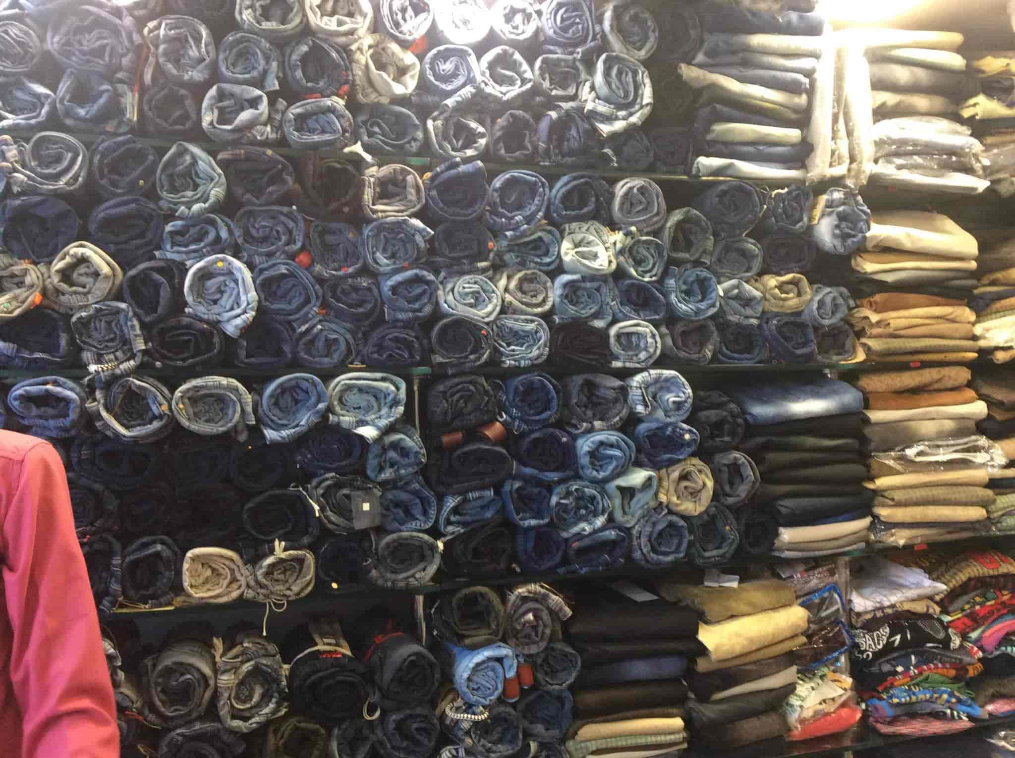 Sumit Bazar in Raipur Naka,Rajnandgaon - Best Readymade Garment Retailers  in Rajnandgaon - Justdial