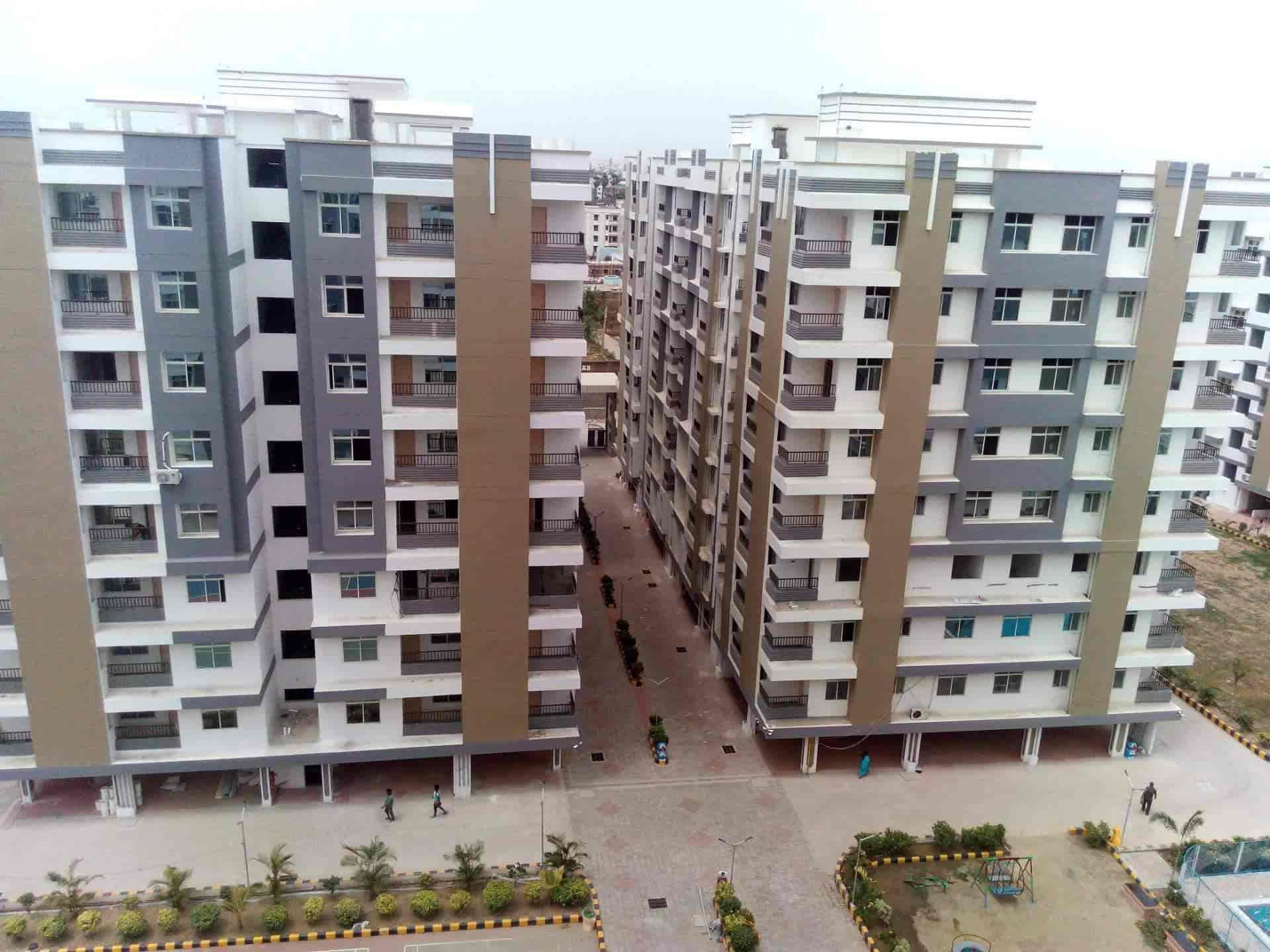 Buy 2 BHK Residential Apartments in Kashyap Green City in Lalpur, Ranchi - Justdial Real Estate.