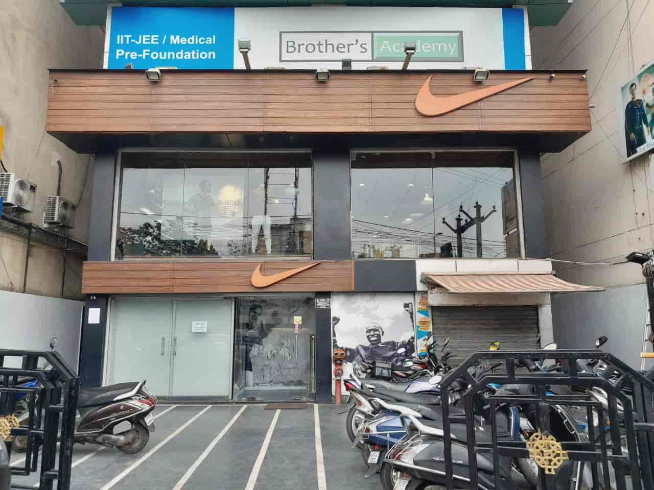 nike showroom in barasat
