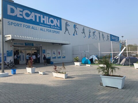 near decathlon