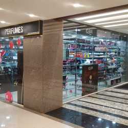 Perfume shop free discount gifts