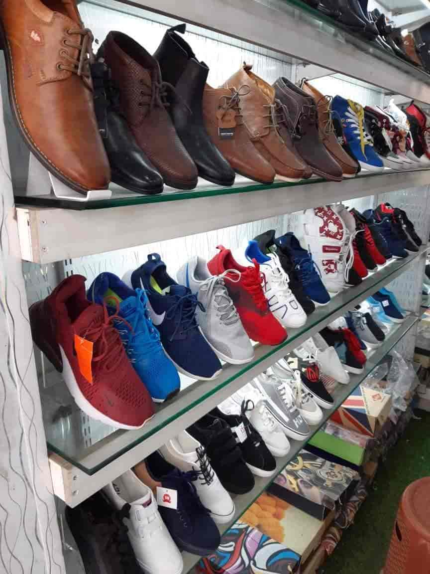 lancer shoes showroom near me