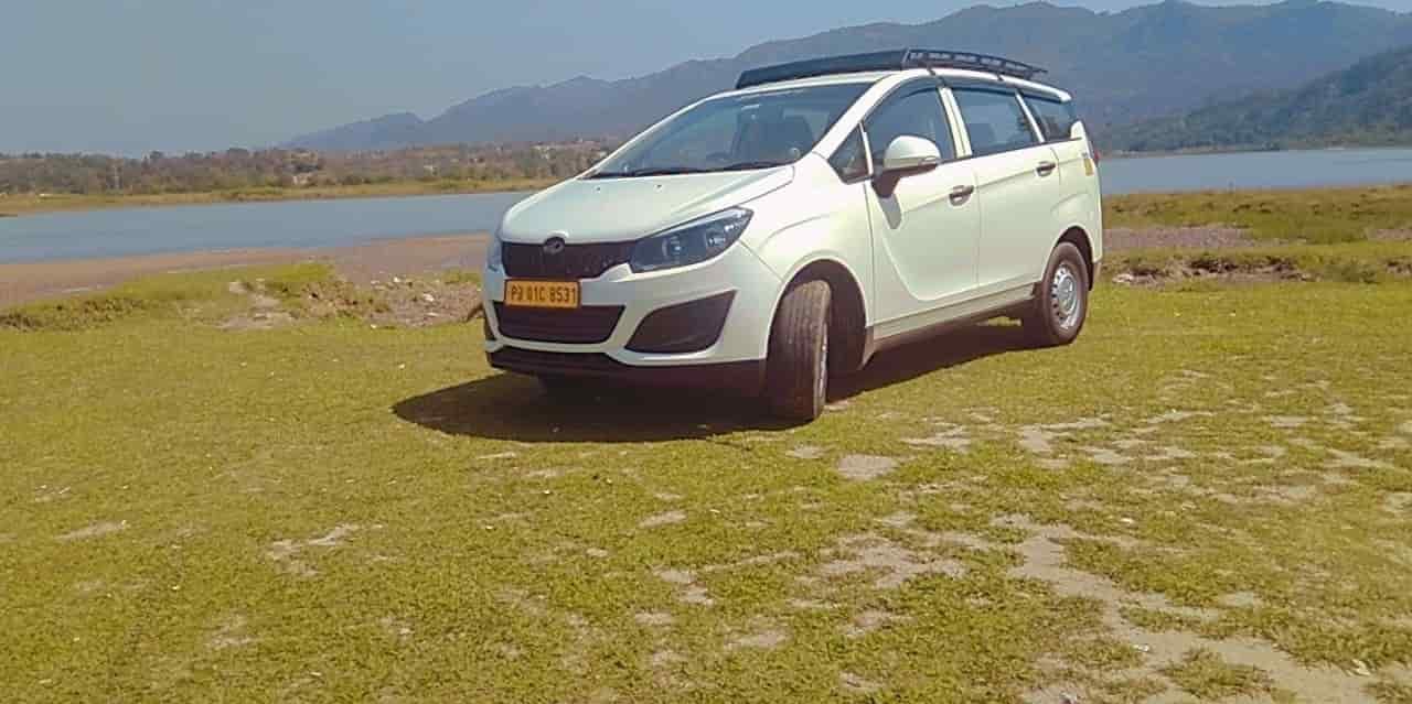 Top Taxi Services For Airport in Santokhgarh - Best Airport Car