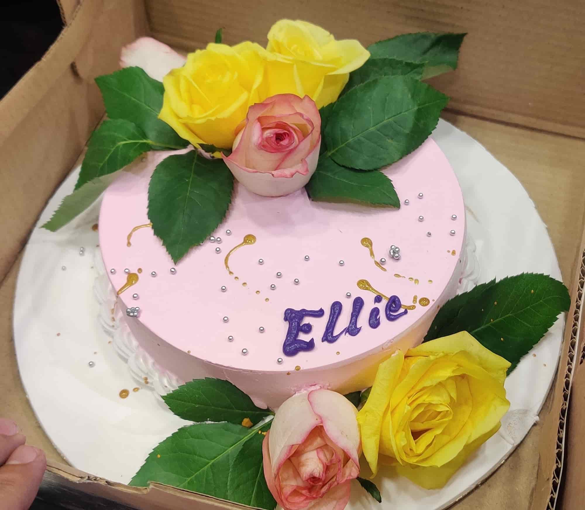 Max Bakery & Max Cream N Crisp Bakers in Madhusudan Marg,Rourkela