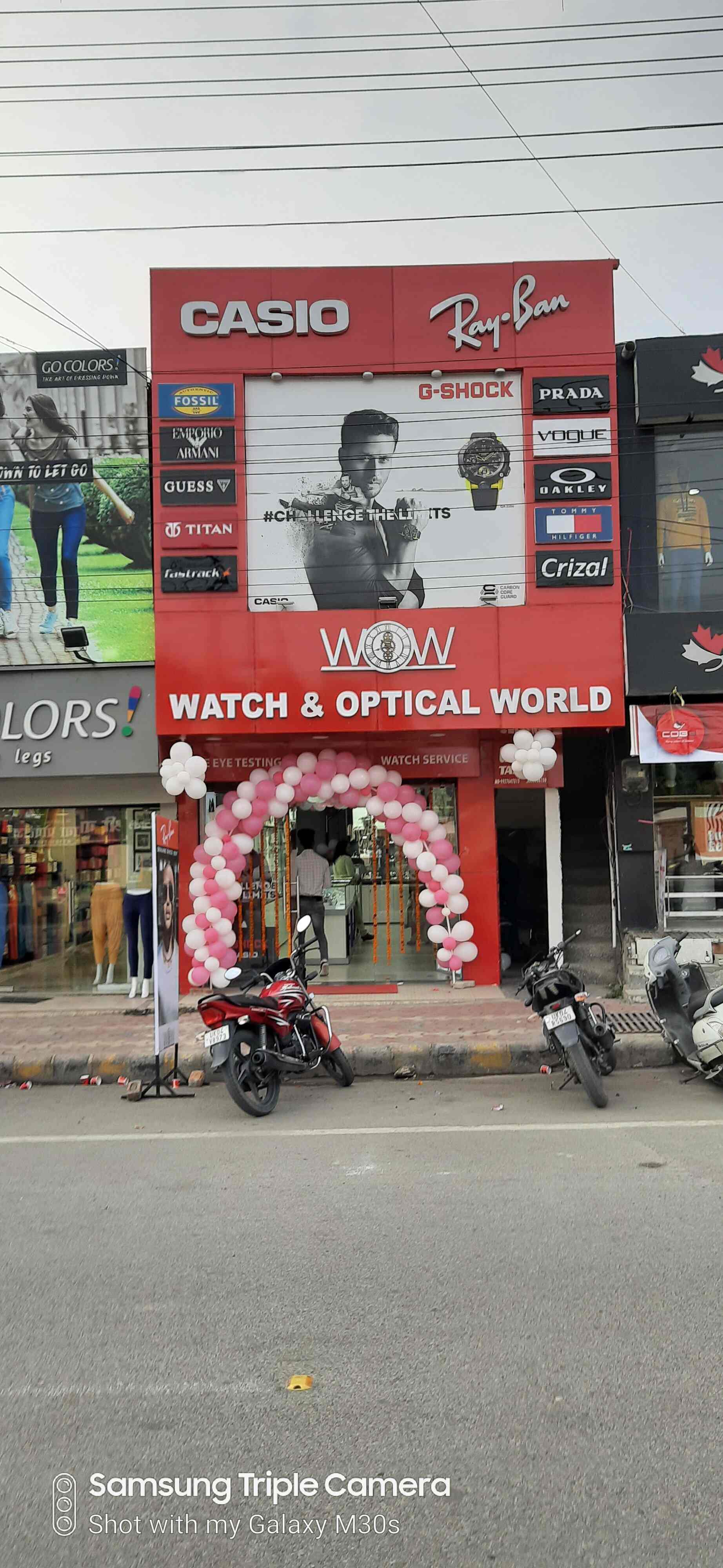 Watch & Optical World, Tikonia Churaha Wrist Watch Dealers in