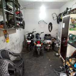 Indian Bike Repairing Shop in Majnu Wala Road Saharanpur Best