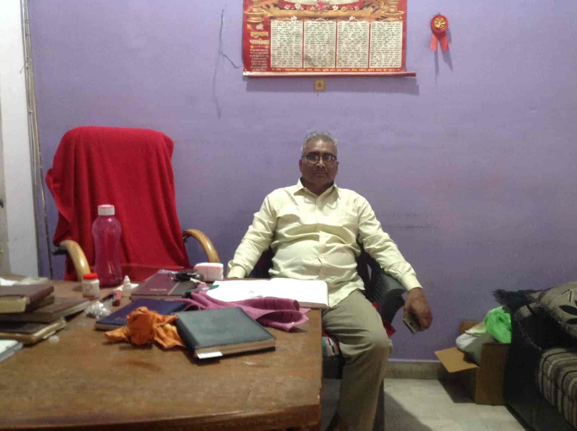 Hari Om Properties in Rajendra Nagar Sector 5,Delhi Estate Agents For