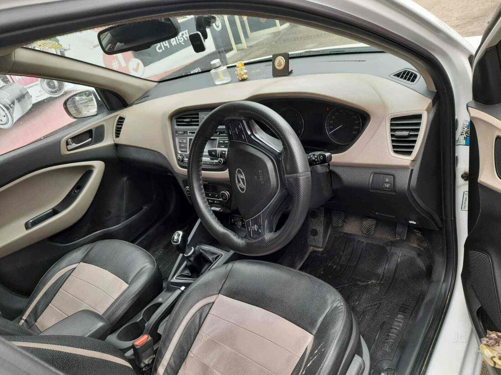 Jagdamba Car Palace in Shyam Park Extension,Delhi Best FiatCar Accessory Dealers in Delhi