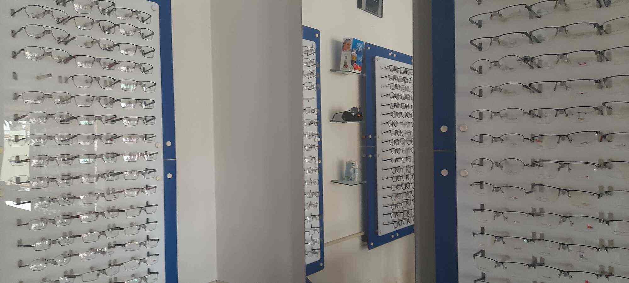 New Lotus Eye Testing & Opticals in Jalakantapuram,Salem Best