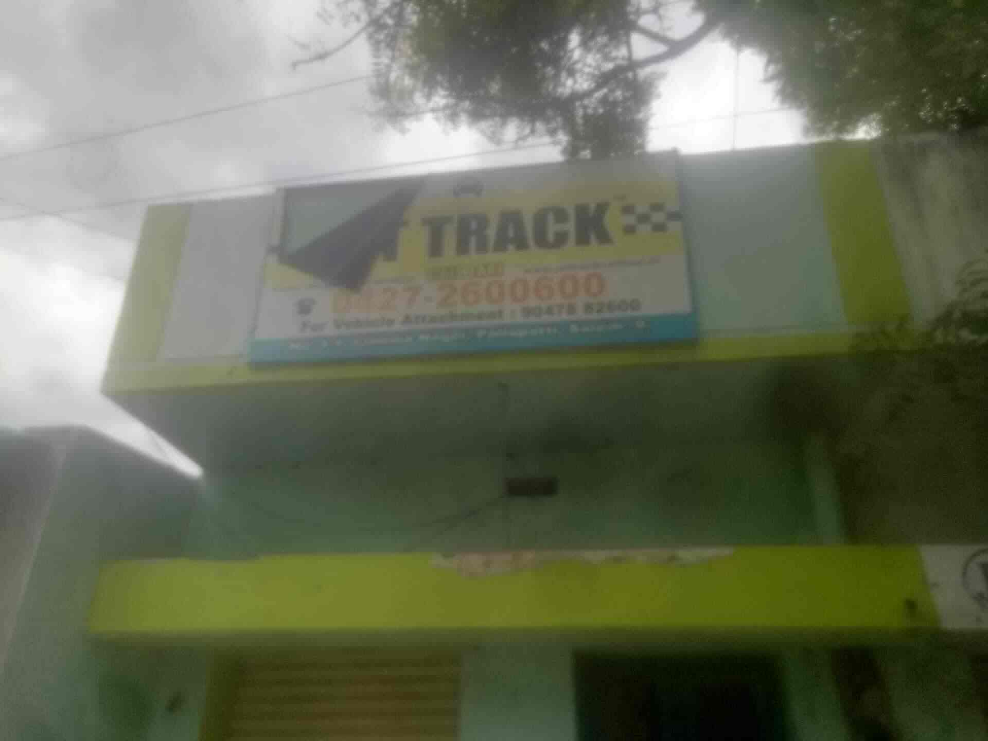 Jet Track Call Taxi in Angammal Colony,Salem Best Taxi Services in