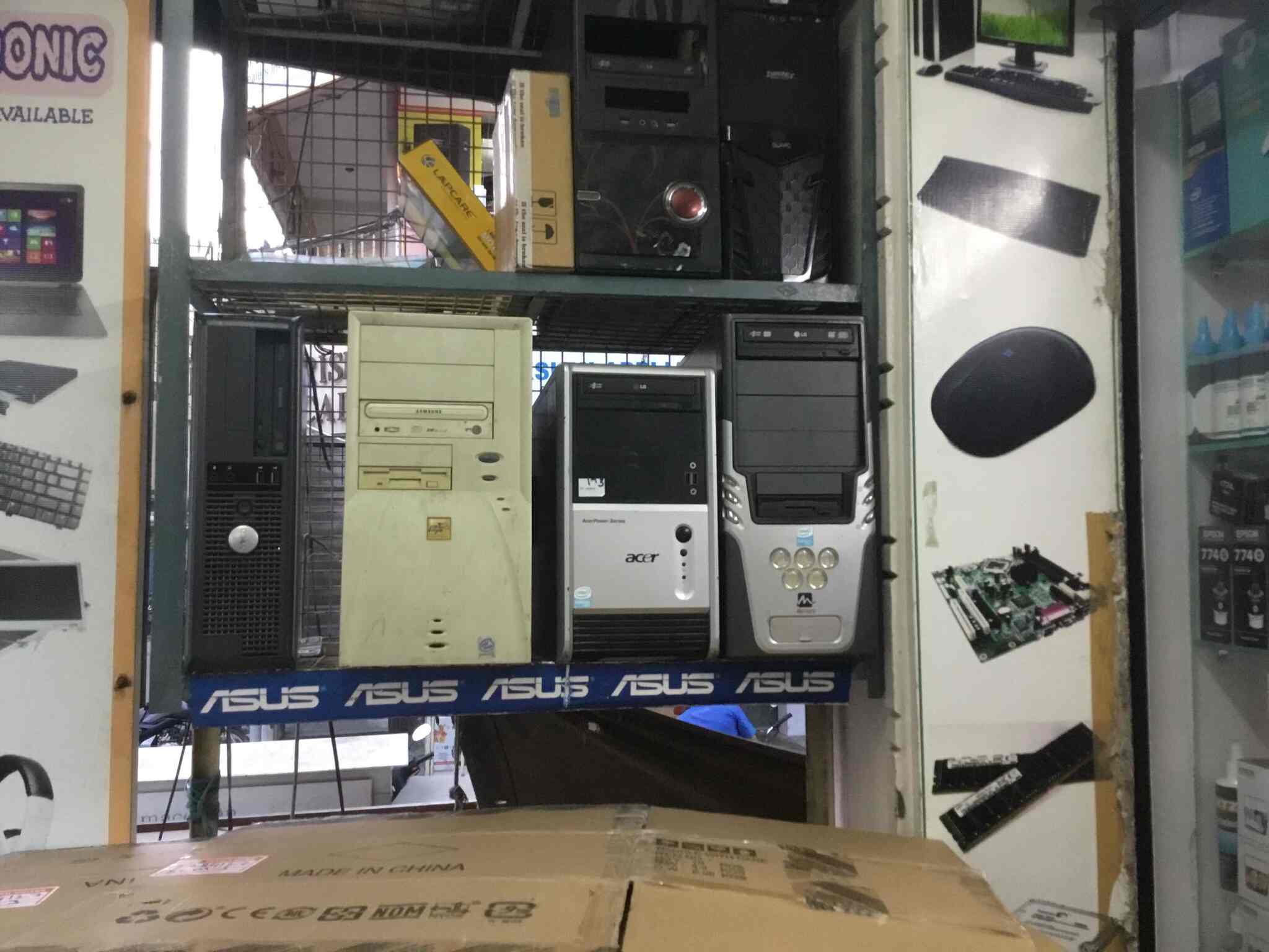 Royal Electronic in Veerapandiyur Nagar,Salem Best DellLaptop