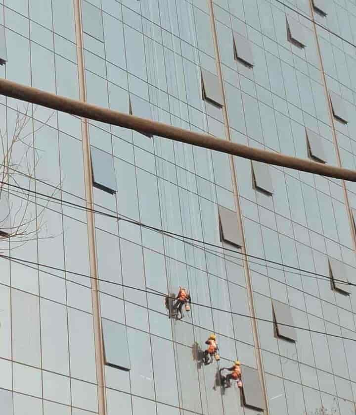 Top Facade Glass Cleaning Services in Noida City Best Facade Cleaning