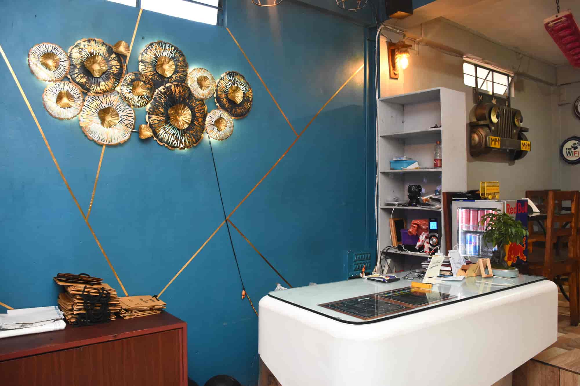 Slice Of Shillong in Lower Motinagar,Shillong Order Food Online Best Pizza Outlets in