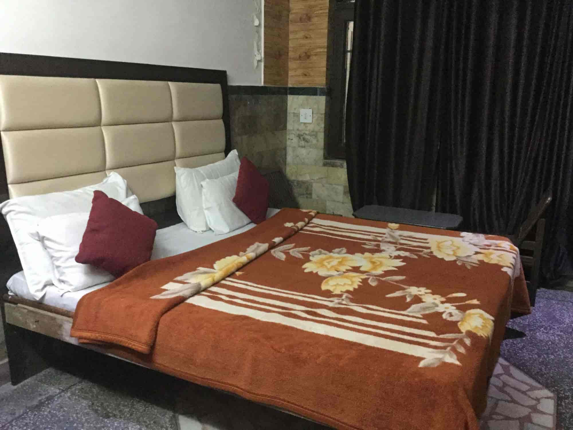 Book Hotel Ridge View in Mall Road,Shimla Best Hotels in Shimla