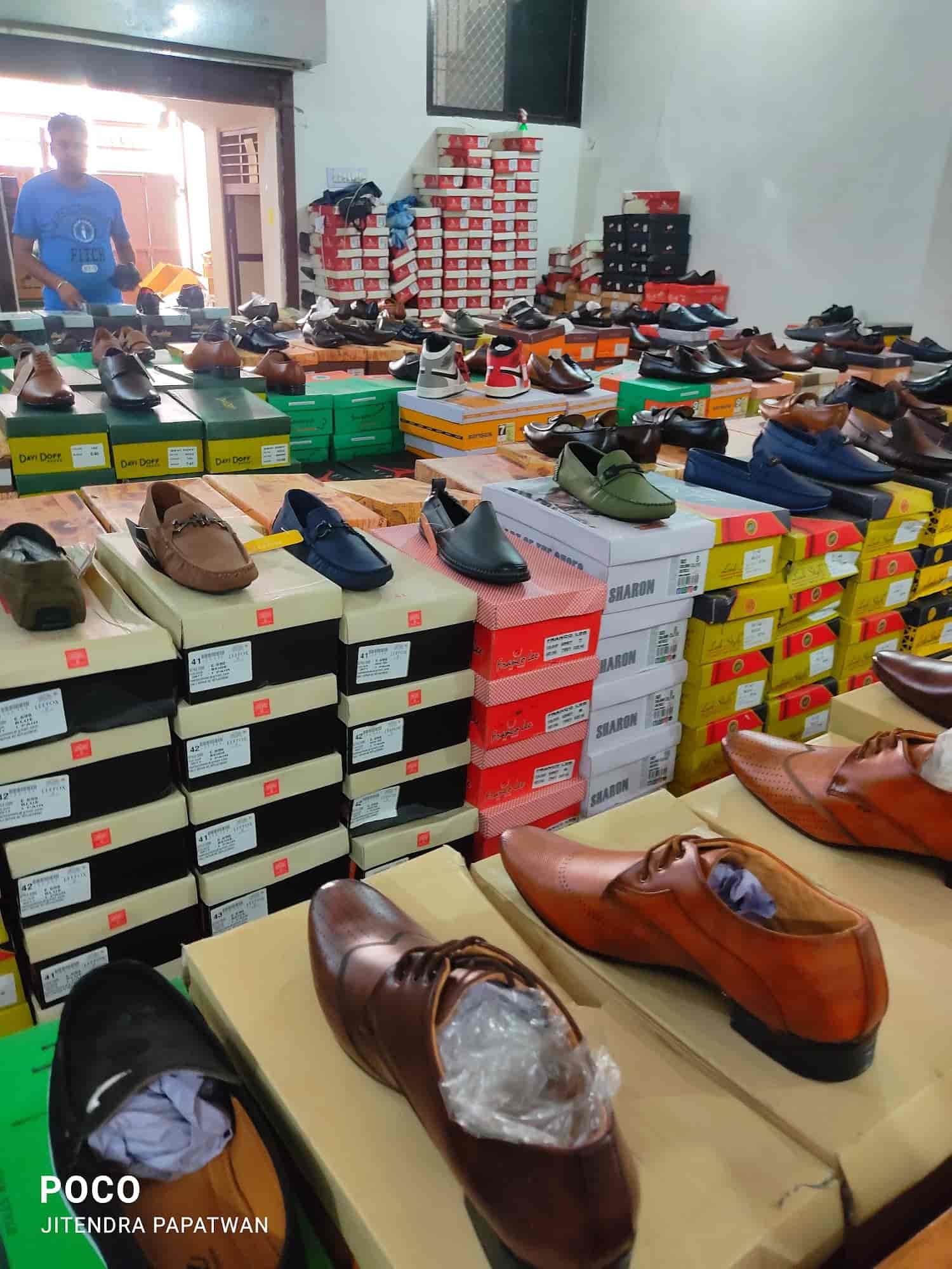 Footwear wholesale dealers hotsell