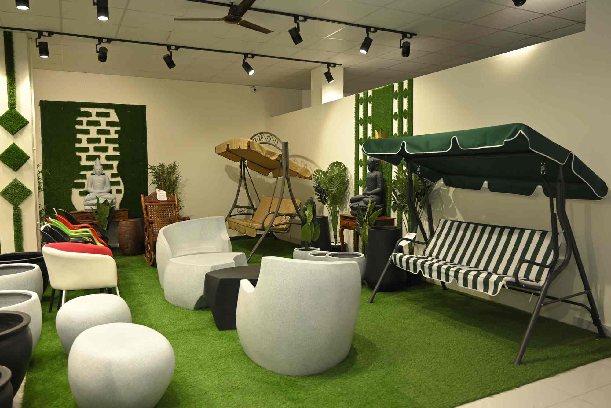 Royaloak Furniture in Sevoke Road,Siliguri Best Furniture Dealers in